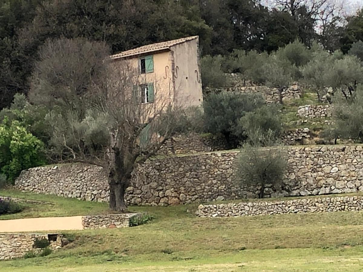 Vila L'Olivier Fleurie Barjols Exteriér fotografie